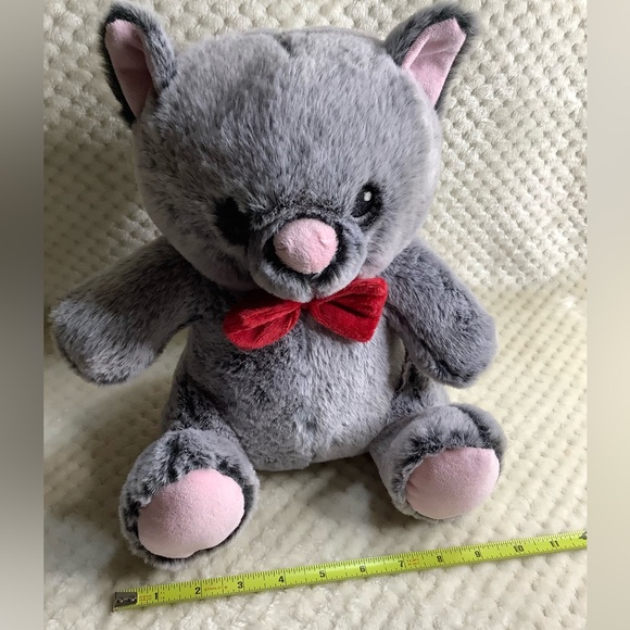 PetSmart Plush Lucky Cat Stuffed Dog Or Child Toy with Squeaker Inside Red Bow - Picture 13 of 13